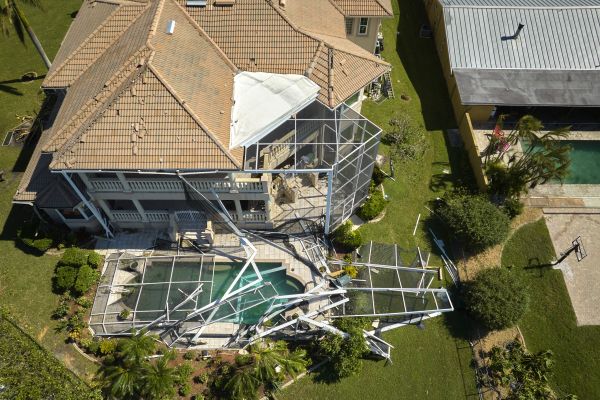 Lanai Removal in Milton